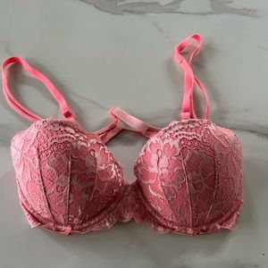 Victorias Secrete Pink💖 pink lace push-up bra